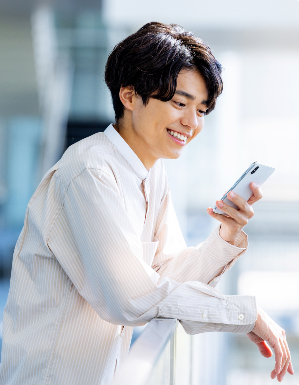 見える自由を、あなたの目の中に